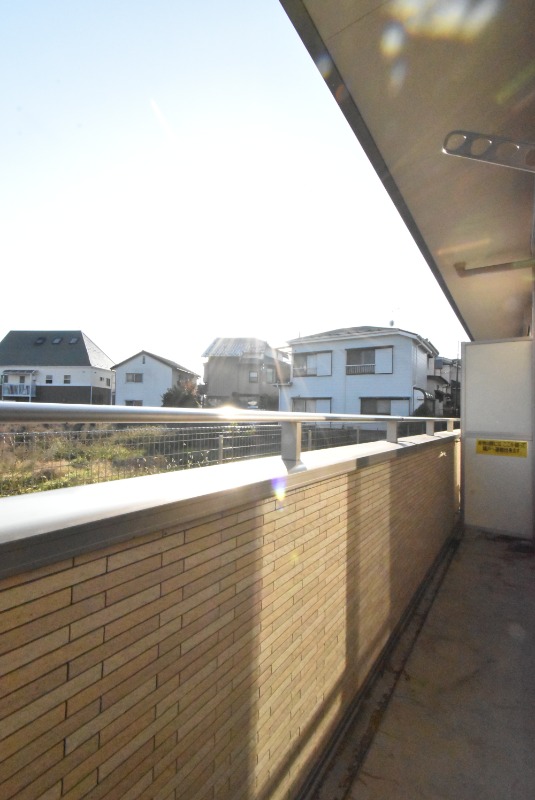 ��ʌ�����s�厚�ؑ]�C�̃A�p�[�g�̃o���R�j�[