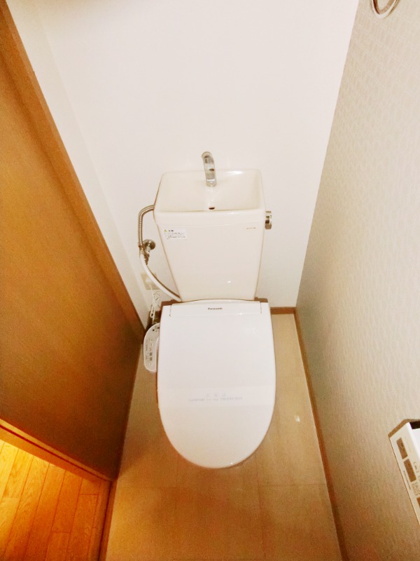 ��ʌ��������܎s��{��V�����P���ڂ̃A�p�[�g�̃g�C��