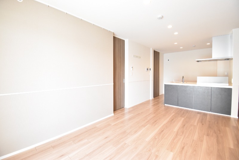 ��ʌ�����s�씵���J�S���ڂ̃}���V�����̋����E���r���O