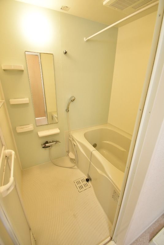 ��ʌ��������܎s�΋擹�c�y�Q���ڂ̃A�p�[�g�̃o�X