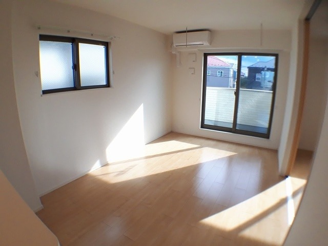 ��ʌ��������܎s��΋�厚��΂̃A�p�[�g�̋��ԁE���r���O