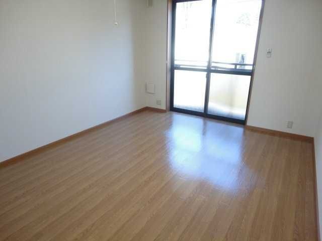 ��ʌ�����s�厚���s���т̃A�p�[�g�̋��ԁE���r���O