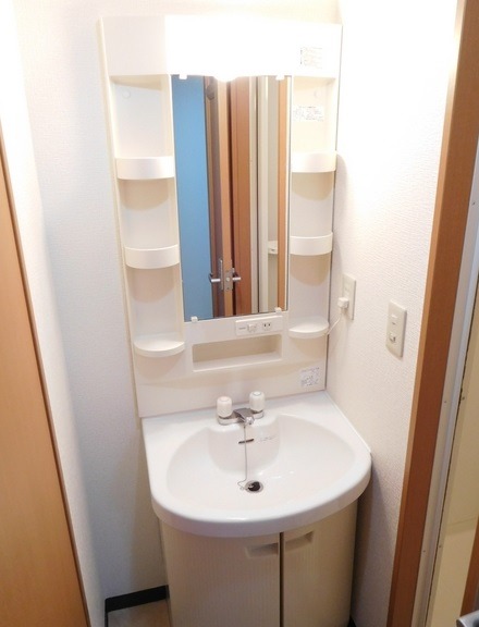 ��ʌ��������܎s��{��听���P���ڂ̃A�p�[�g�̐��ʏ�