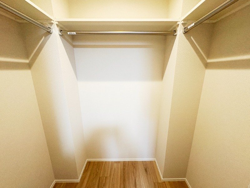 ��ʌ�����s���Q���ڂ̃}���V�����̎��[