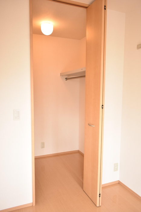 ��ʌ��������܎s����厚���V�n�̃A�p�[�g�̎��[