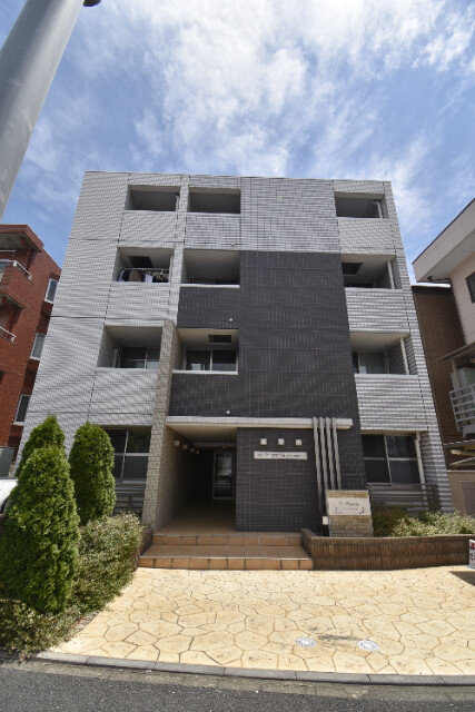 ��ʌ��������܎s��{��听���R���ڂ̃}���V�����̌����O��