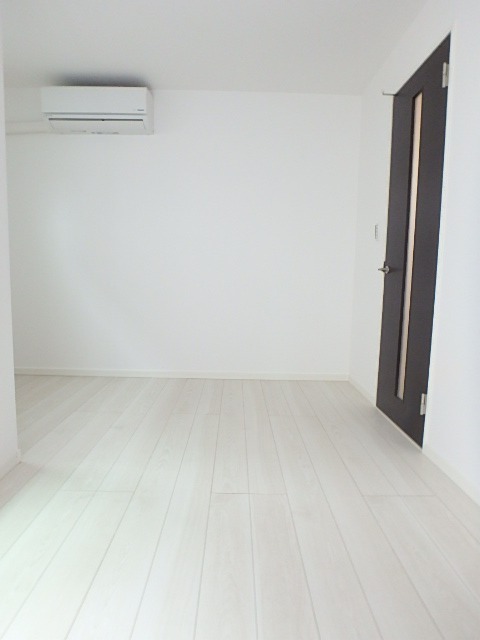 ��ʌ��������܎s��{��{���T���ڂ̃A�p�[�g�̋��ԁE���r���O