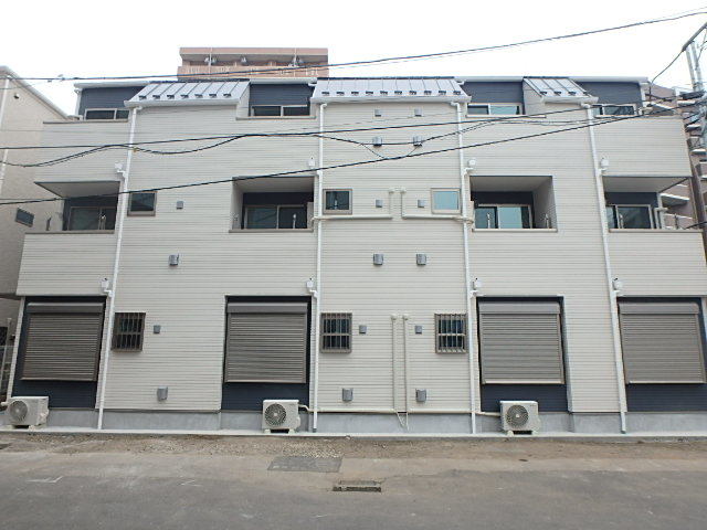 ��ʌ��������܎s��{��{���T���ڂ̃A�p�[�g�̌����O��