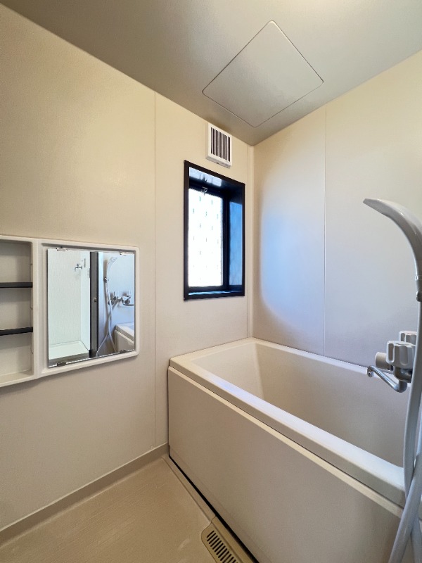 ��ʌ�����s�厚���s�g���̃A�p�[�g�̃o�X