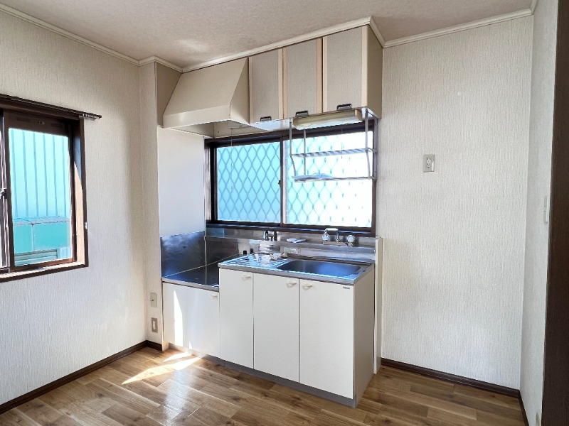 ��ʌ�����s�厚���s�g���̃A�p�[�g�̃L�b�`��