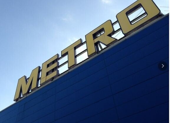 ��ʌ�����s�厚���s�g���̃A�p�[�g�̎���