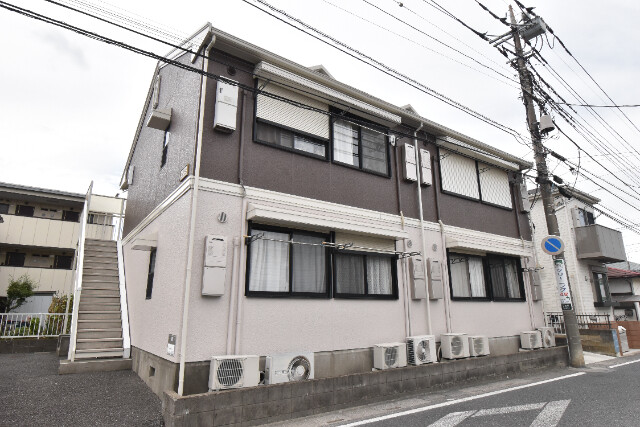 ��ʌ��������܎s�k����i���Q���ڂ̃A�p�[�g�̌����O��