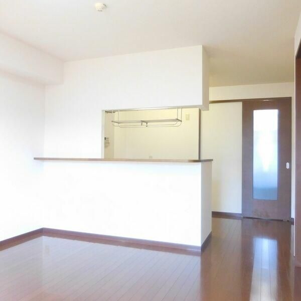 ��ʌ��������܎s��{�擌���Q���ڂ̃}���V�����̋��ԁE���r���O