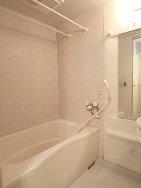 ��ʌ��������܎s��{�擌���Q���ڂ̃}���V�����̃o�X