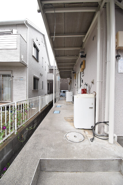 ��ʌ��������܎s�k����i���Q���ڂ̃A�p�[�g�̃G���g�����X