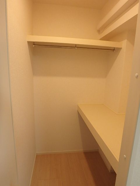 ��ʌ��������܎s�k�擌�听���P���ڂ̃}���V�����̎��[