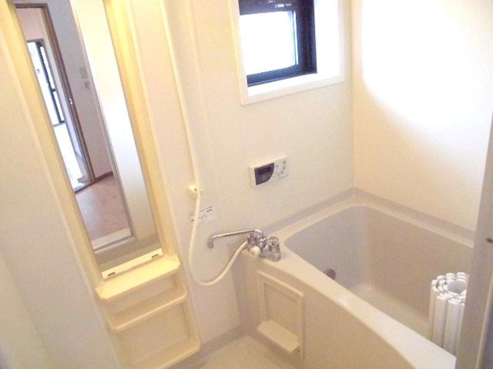 ��ʌ��������܎s�����扺�����V���ڂ̃A�p�[�g�̃o�X