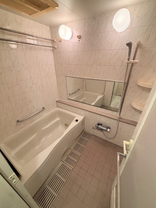 ��ʌ��������܎s������厚�������̃}���V�����̃o�X