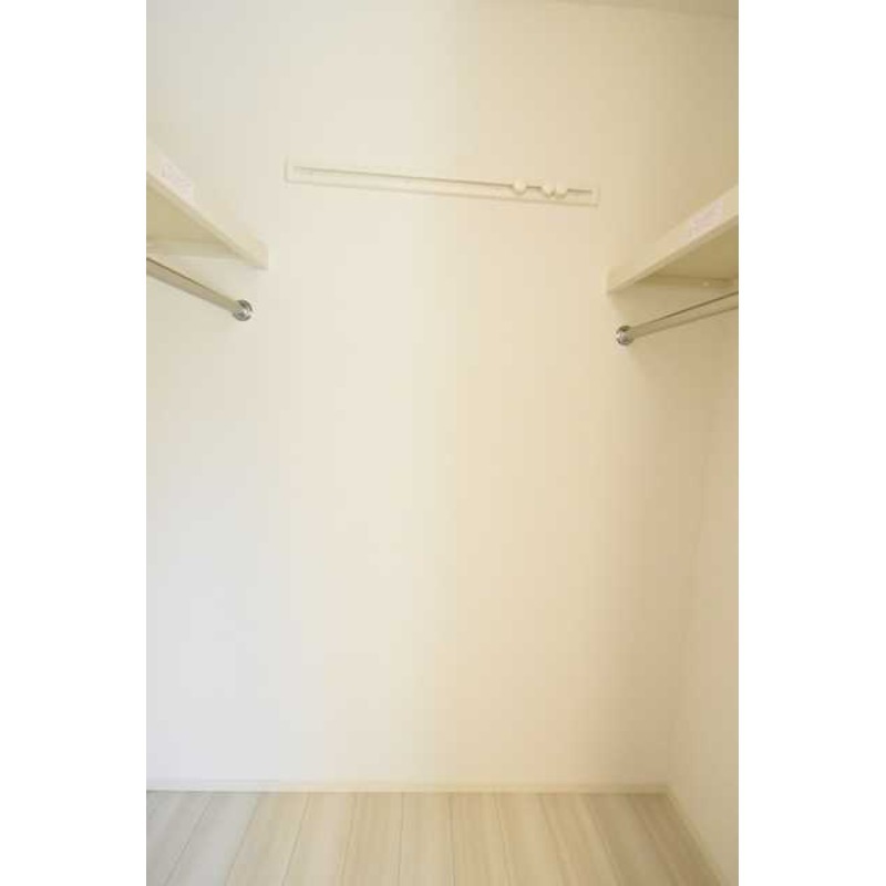 ��ʌ��������܎s�k�擌�听���Q���ڂ̃A�p�[�g�̎��[