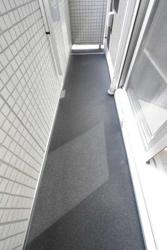 ��ʌ��������܎s�k�擌�听���Q���ڂ̃A�p�[�g�̃o���R�j�[