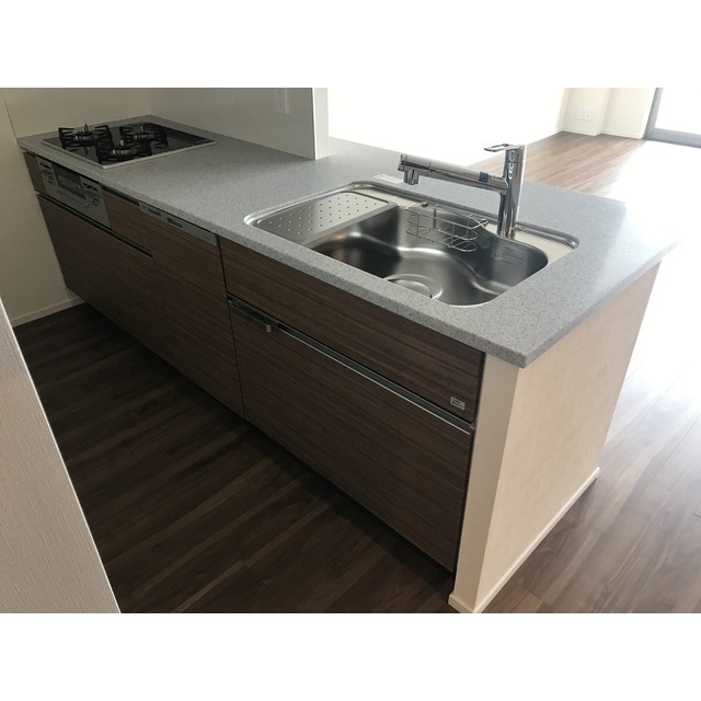 ��ʌ��������܎s�Y�a��k�Y�a�R���ڂ̃}���V�����̃L�b�`��