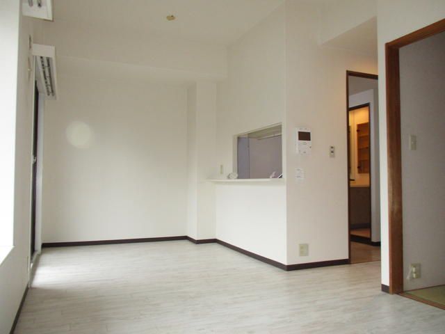 ��ʌ��������܎s����R�v�ۂQ���ڂ̃}���V�����̋��ԁE���r���O