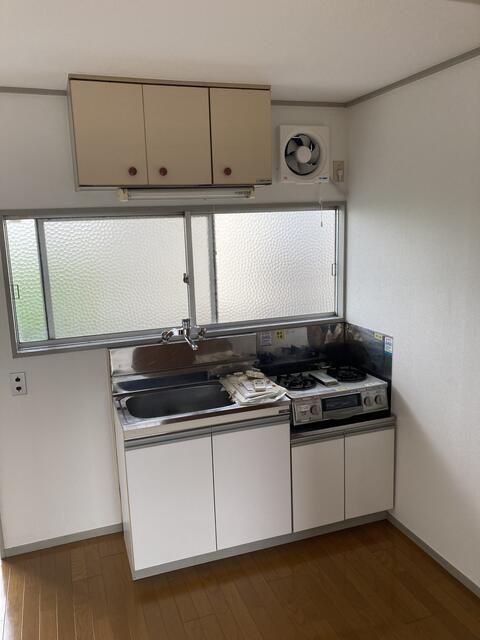 ��ʌ��������܎s������x�蒬�̃A�p�[�g�̃L�b�`��