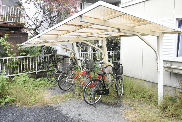 ��ʌ��@�c�s���m�؂P���ڂ̃A�p�[�g�̂��̑�