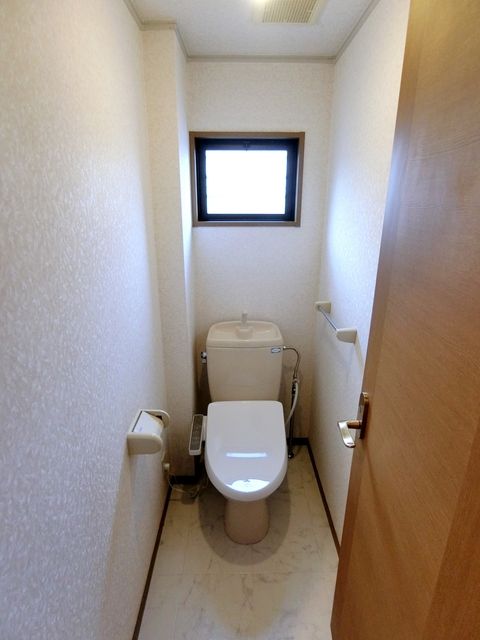 ��ʌ�����s�ܔԒ��̃A�p�[�g�̃g�C��