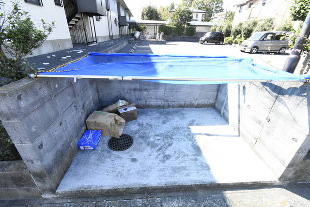 ��ʌ�����s�ܔԒ��̃A�p�[�g�̂��̑�