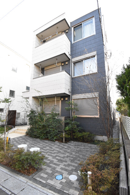 ��ʌ�����s�{�O��P����10-17�̃}���V�����̌����O��