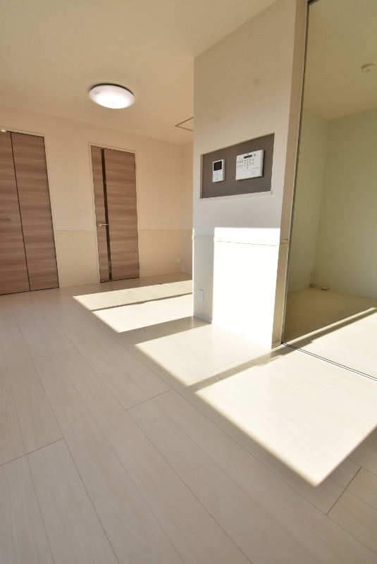 ��ʌ��������܎s�΋�厚�O���̃A�p�[�g�̋��ԁE���r���O