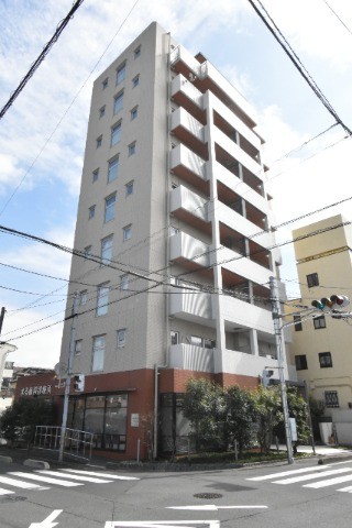 ��ʌ��������܎s������{�����R���ڂ̃}���V�����̌����O��