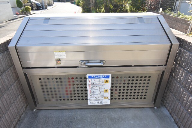 ��ʌ��������܎s�΋�厚�O���̃A�p�[�g�̂��̑�