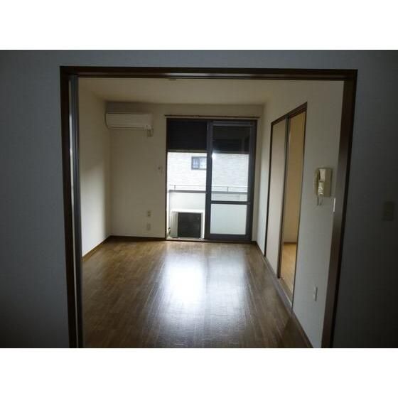 ��ʌ��������܎s��΋���T���ڂ̃A�p�[�g�̋��ԁE���r���O