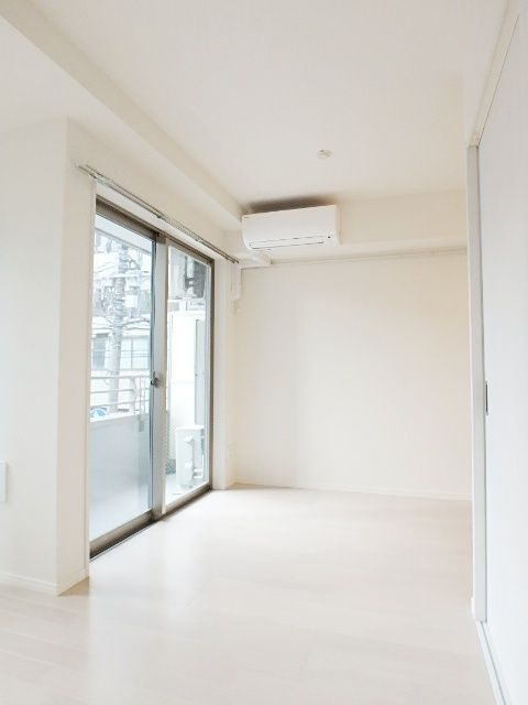 ��ʌ��������܎s��{�撇���R���ڂ̃}���V�����̋��ԁE���r���O