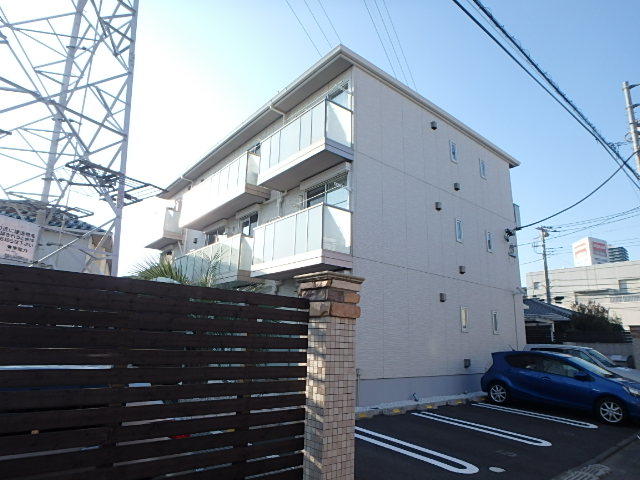 ��ʌ��������܎s�����扺�����S���ڂ̃A�p�[�g�̒��ԏ�