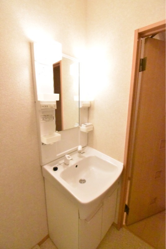 ��ʌ��z�J�s�_�����R���ڂ̃A�p�[�g�̐��ʏ�