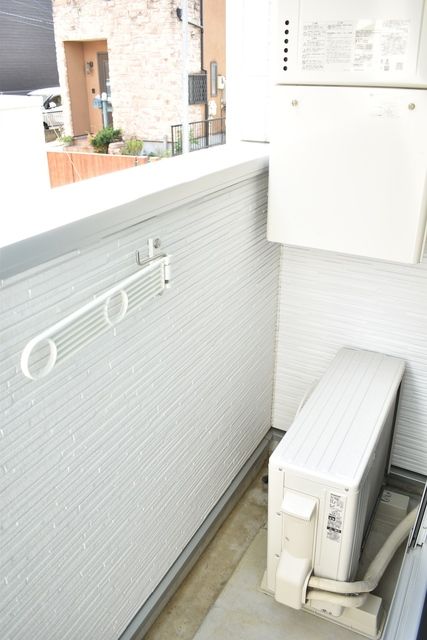 ��ʌ��������܎s������{�����R���ڂ̃A�p�[�g�̃o���R�j�[