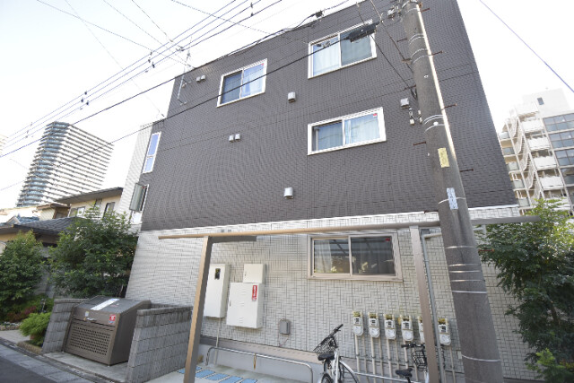 ��ʌ��������܎s������㗎���R���ڂ̃A�p�[�g�̌����O��