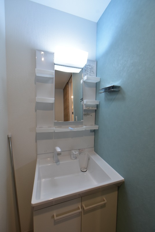 ��ʌ��������܎s�΋�����R���ڂ̃}���V�����̐��ʏ�