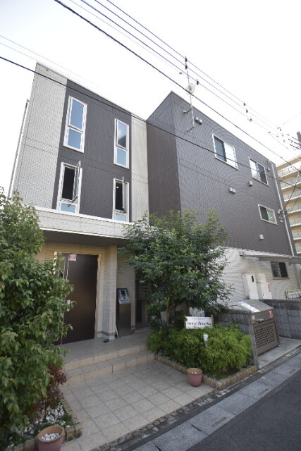 ��ʌ��������܎s������㗎���R���ڂ̃A�p�[�g�̃G���g�����X