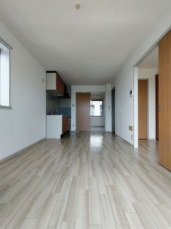 ��ʌ�����s�厚���̃A�p�[�g�̋��ԁE���r���O