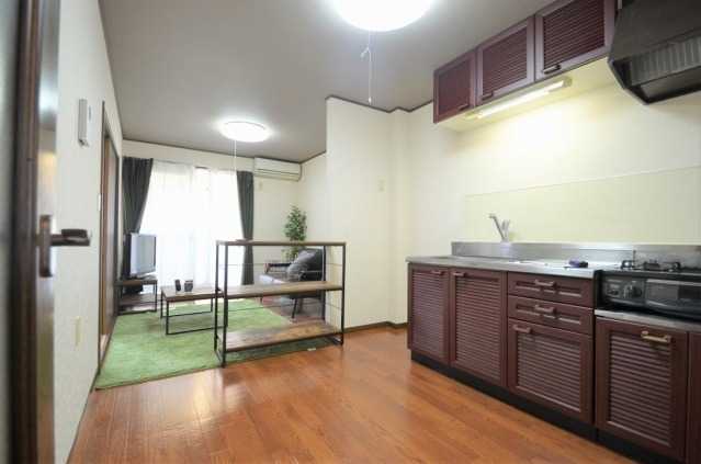 ��ʌ��������܎s��΋搼���S���ڂ̃A�p�[�g�̋��ԁE���r���O