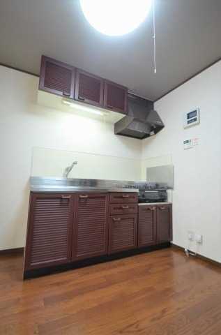 ��ʌ��������܎s��΋搼���S���ڂ̃A�p�[�g�̃L�b�`��