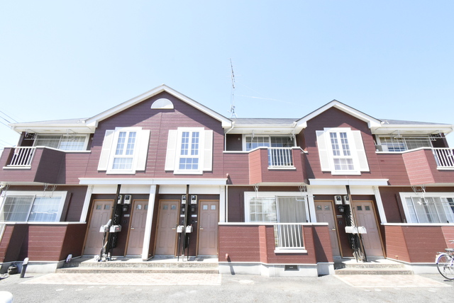 ��ʌ��������܎s����厚���V�n�̃A�p�[�g�̌����O��