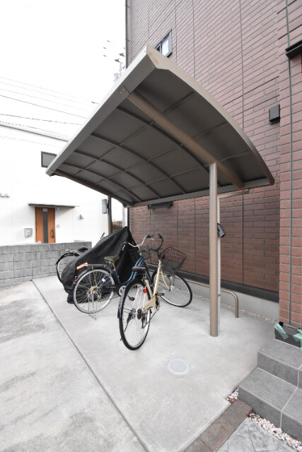 ��ʌ��z�J�s���C�N�^�E���U���ڂ̃A�p�[�g�̂��̑�