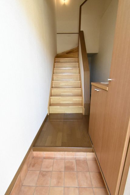 ��ʌ��������܎s����厚���V�n�̃A�p�[�g�̌���