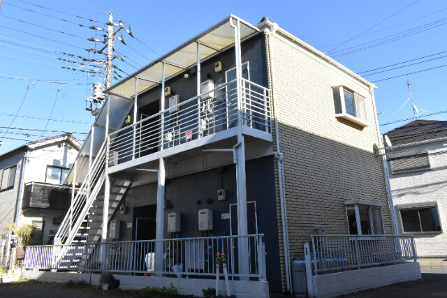 ��ʌ���z�s�厚����847-1�̃A�p�[�g�̌����O��