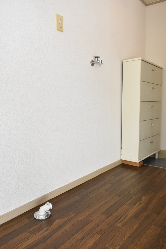 ��ʌ���z�s�厚���Ԃ̃A�p�[�g�̂��̑�